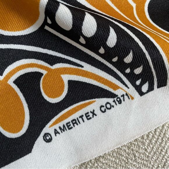 Vintage 70s 1971 Ameritex Co Polyester Mod Fabric Black Golden Tan White 66x64” - Picture 4 of 6